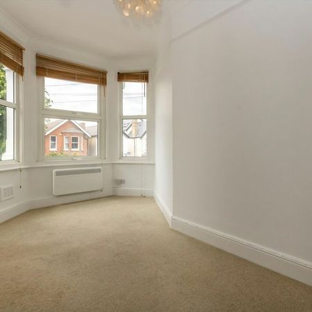 Douglas Road, KT6, London - Photo 4