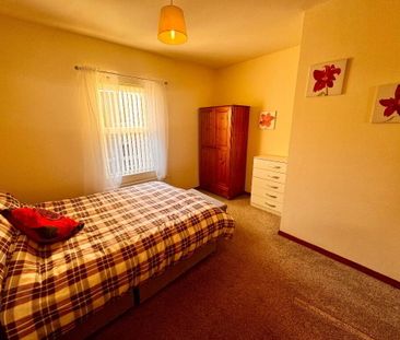 11 Runnymede Parade, Tates Avenue, Belfast, BT12 6NF - Photo 6