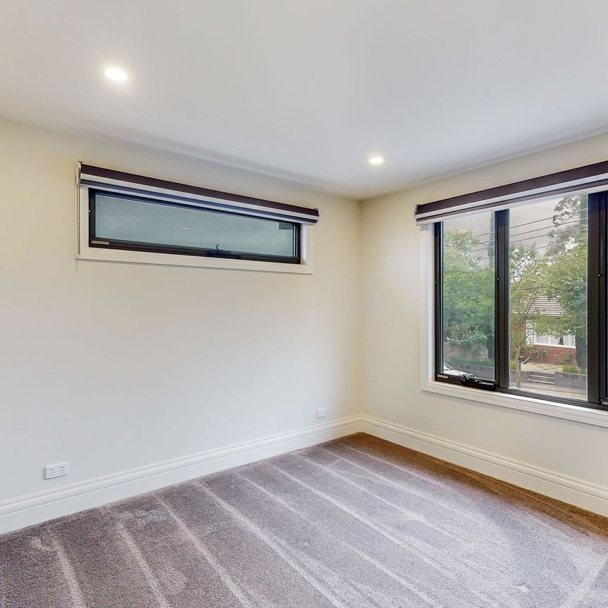 15 Halifax Street, Mont Albert North - Photo 1