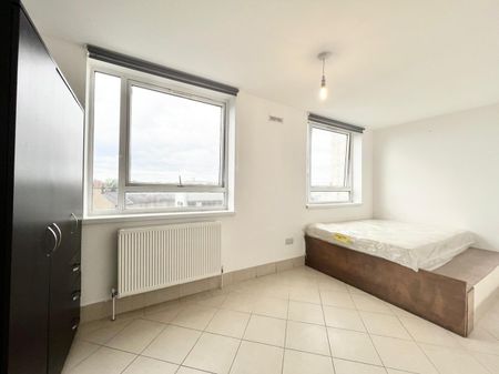 1 Bed Flat, London Road, SM4 - Photo 2