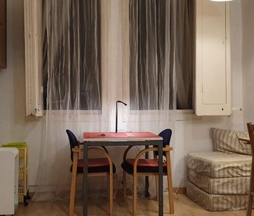 Carrer dEscudellers Blancs, Barcelona, Catalonia 08002 - Photo 1