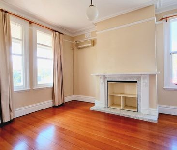 Convenient Family Home - Excellent Location! - Photo 1