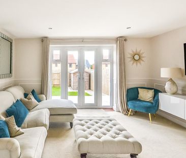 3 bedroom semi-detached house to rent - Photo 1