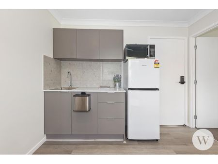 2/33 Grimstone Street, Keperra - Photo 2