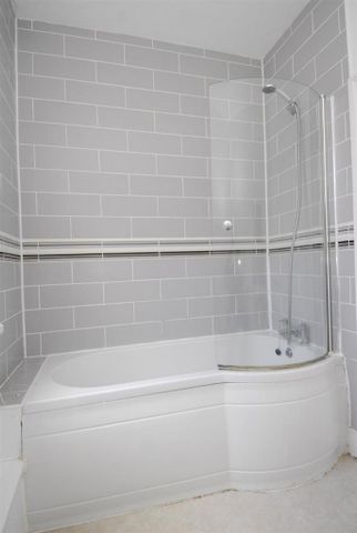 4 bedroom house to rent - Photo 5