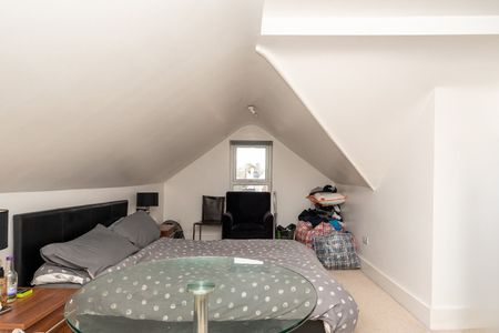 Flat 5 64 Chalk Hill - Photo 5