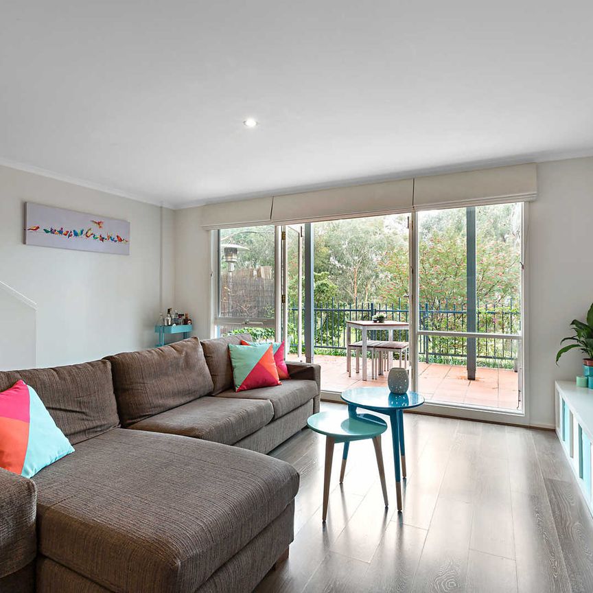 Convenient Riverfront Townhouse - Photo 1