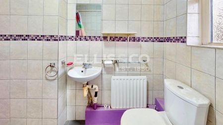 3 bedroom maisonette to rent - Photo 5