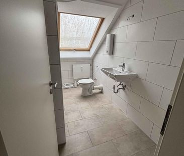 Vollständig renovierte 2-Zimmer-Wohnung in Essen, ERSTBESZUG - Photo 2