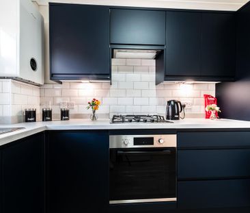 2 bedroom end of terrace house to rent - Photo 4