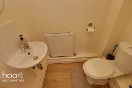 2 bedroom terraced house to rent - Photo 5