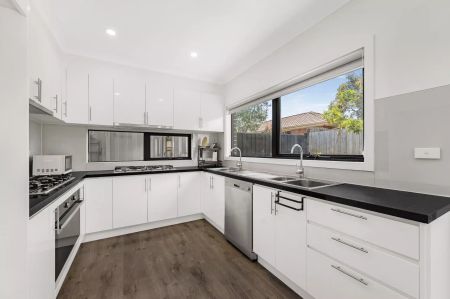Double Room Ensuite - Photo 4