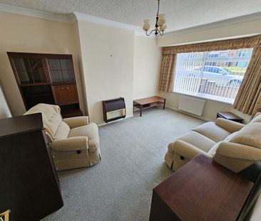 2 bedroom semi-detached bungalow to rent - Photo 2