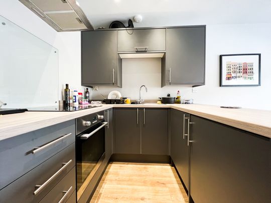 Allensbank Road, Heath - Photo 1