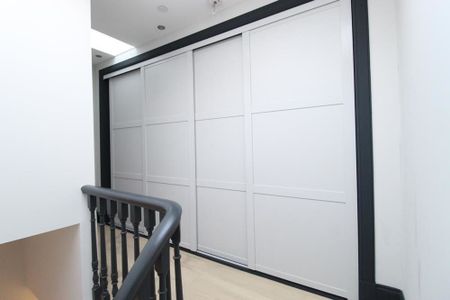 Bon Accord Crescent, Aberdeen, First Floor, AB11 - Photo 2