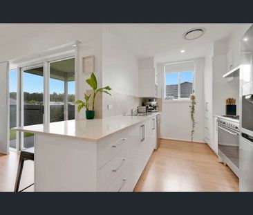 12 Cambridge Street, Thornton, NSW 2322 - Photo 2