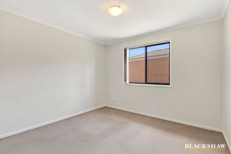 3 Bryan Hudson Street, Macgregor ACT 2615 - House For Rent | Domain - Photo 3