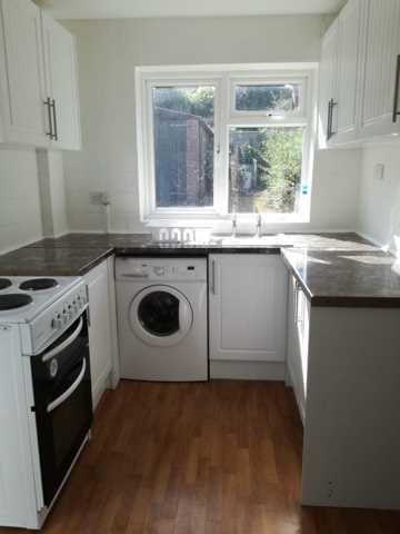 1 bedroom semi-detached house to rent - Photo 5