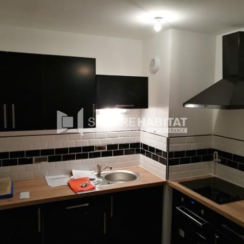 Location Appartement 2 pièces 48m² LA MADELEINE 59110 - Photo 1