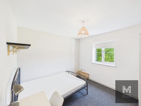 6 bedroom semi-detached house to rent - Photo 4