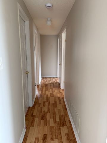 For Lease - 229 Dunsmore Lane Unit# Upper, Barrie, Ontario - Photo 2