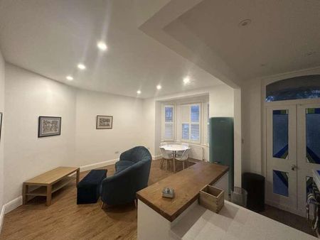 Park Road, Barnet, EN5 - Photo 2