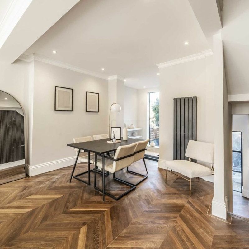Barry Road - Photo 1