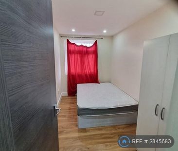 5 bedroom end of terrace house to rent - Photo 5