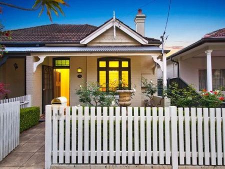 152 Denison Road, Dulwich Hill NSW 2203 - House For Rent | Domain - Photo 4