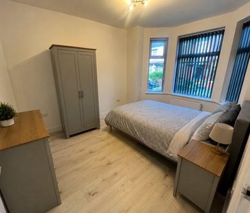4 Bed Terraced House, Kensington Avenue, M14 - Photo 3