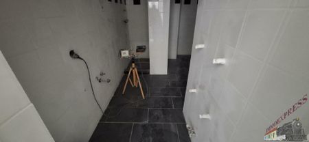 Neusanierte Wohnung mit Jahresbeginn startbereit- wird gerade komplett neu saniert - Photo 5