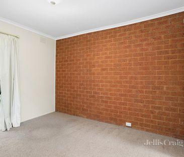 1/115 Main Rd, Lower Plenty - Photo 2
