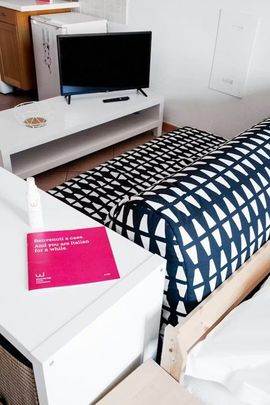 Via San Vitale, Bologna, Emilia-Romagna 40126 - Photo 1