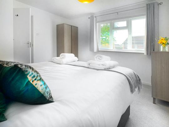 1 Bed, House - Photo 1