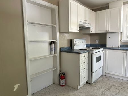 For Lease - 90 Huron Street, London East, Ontario - Photo 4