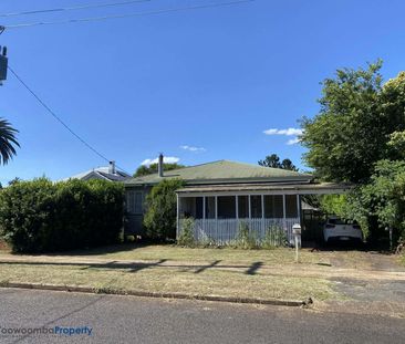 Spacious & Well-Located 3 Bedroom Home - 105B Hill Street, Newtown - Photo 1