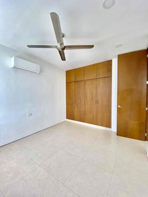 Townhouse de tres recámaras con piscina en privada, en Temozon Norte. - Photo 1