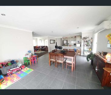 54 Kilkivan Drive, Ormeau, Qld 4208 - Photo 5