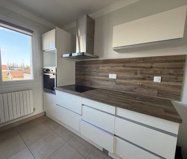 Location Appartement 3 pièces 73m² GUILHERAND GRANGES 07500 - Photo 5