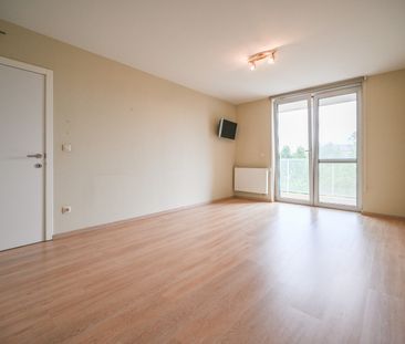 Riant 3-slaapkamerappartement met zicht op de vaart te Izegem - Foto 3
