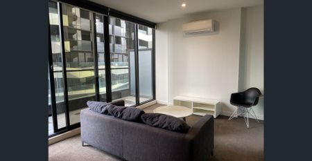 The Ultimate Inner-City Lifestyle Experience( FULLY FURNISHED) - Photo 2