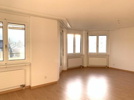 Ihre neue 2.5 Zimmer Wohnung mit einem grossen Wohnzimmer über den Dächern von St.Gallen - Photo 3