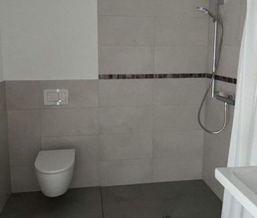 Heimelige Neubauwohnung im Erstbezug! EBK, Terrasse, Fußbodenheizun... - Foto 5