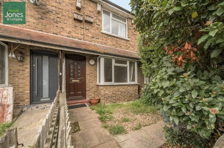 2 bedroom terraced house to rent - Photo 3