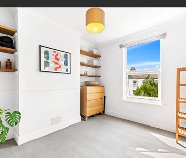 3 Bed Terraced House, Clarendon Road, BN3 - Photo 3