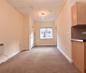 1, Nancroft Mount, Armley, Leeds, LS12 2DF - Photo 5