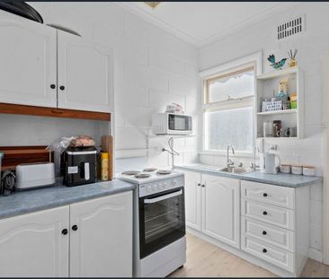 Stunning Location with Ocean and Jetty Views! - Photo 5