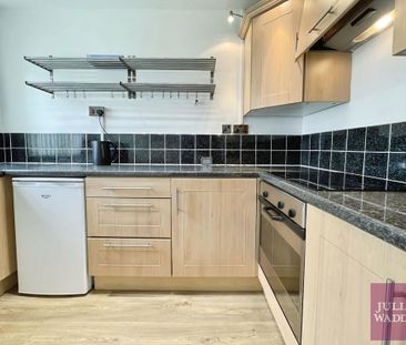 1 bedroom flat to rent - Photo 6