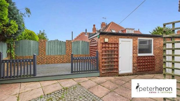 Newlands Avenue, Tunstall, Sunderland, SR3 - Photo 1