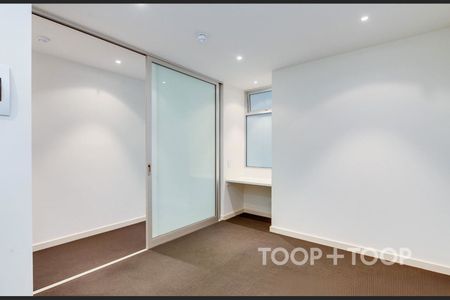 Suits Your Style - Photo 3